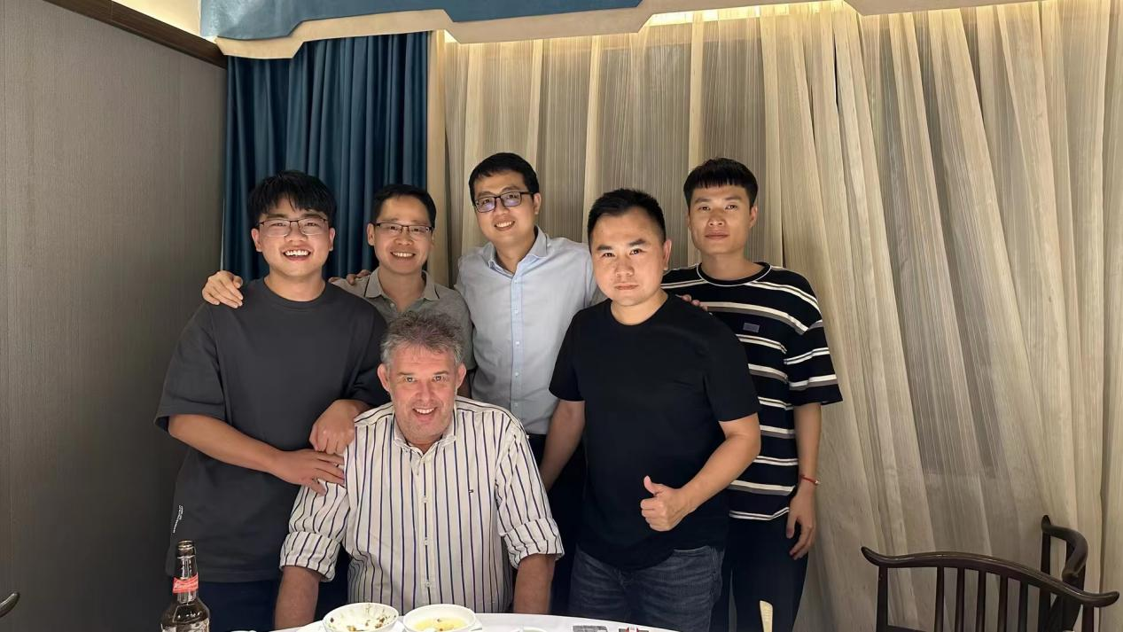 O cliente australiano visita o cabo XSD