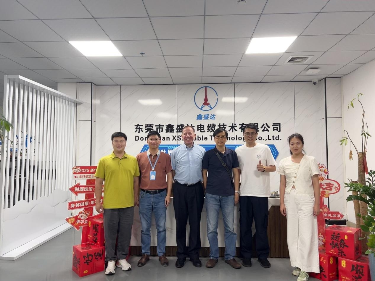 O cliente de longa data dos EUA visita o cabo XSD, definido para expandir os pedidos após uma impressionante turnê de fábrica