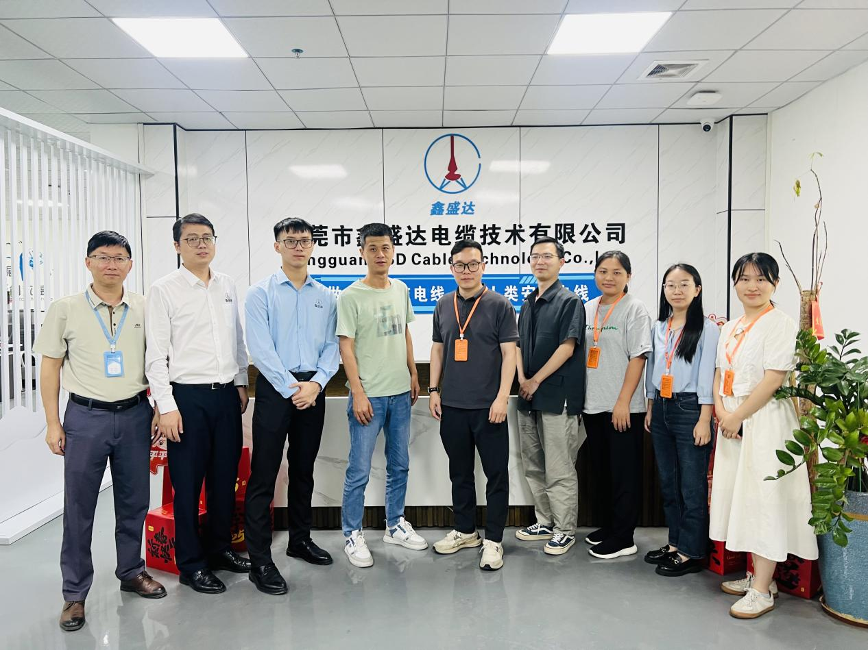 Dongguan City College Visita o cabo XSD para potencial estágio e cooperação da educação da indústria
